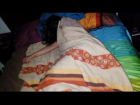 ❤️ Fillastro reprendendo á súa nova madrasta mentres ela dorme. ❤ Sexo de calidade na pornografía gl.dreamypassionjourney.ru ☑